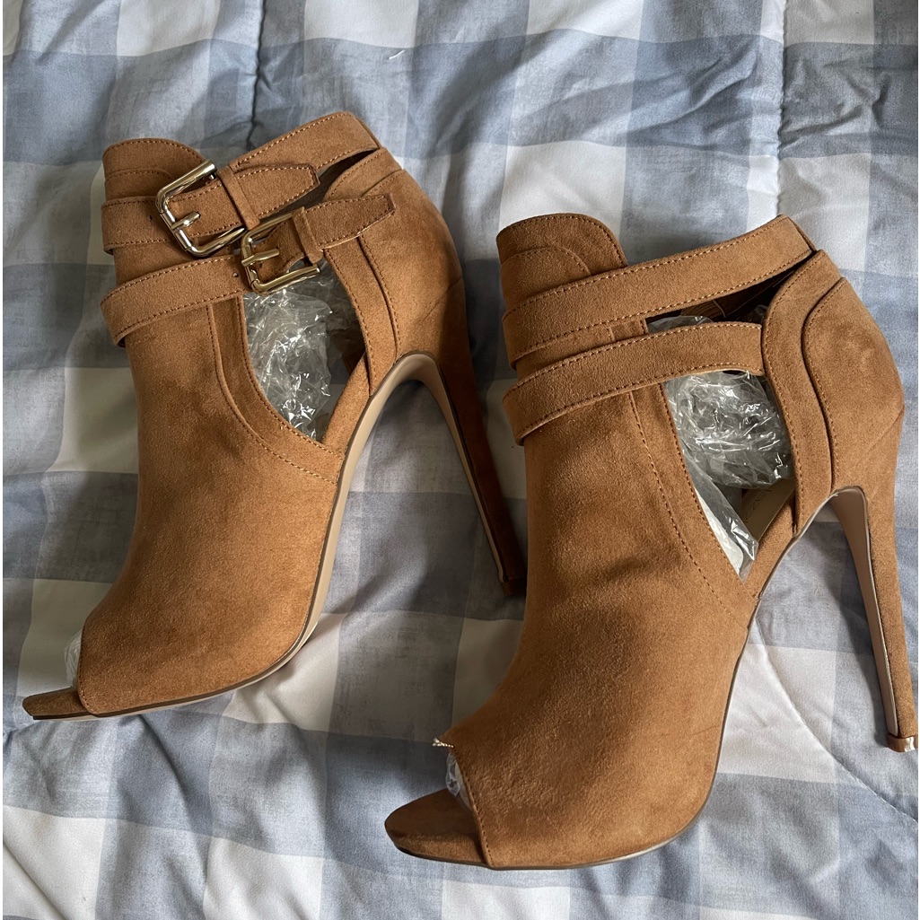Tan Shoedazzle Heels